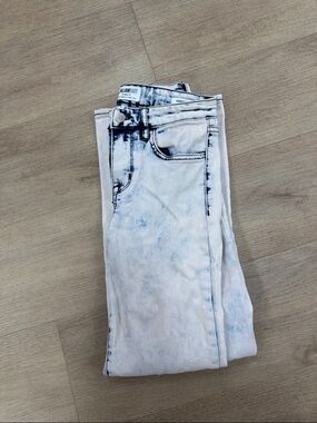 William Rast White Acid-Wash Skinny Jeans
